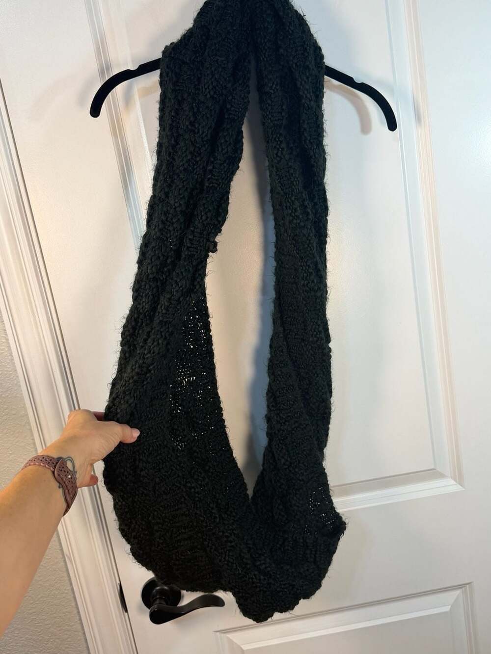 Fabletics Black Chunky Cable Knit Infinity Scarf One Size